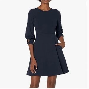 green emerald velvet dress Lark & Ro Forest Green Fit & Flare Short Sleeve Dress – Spacedust main image 0